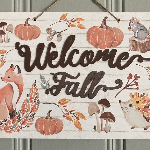 NWT- Adorable- Wooden Hello Fall- Critters Decoration Sign ๐ฟ๏ธ๐ฆ๐โ๐ซ๐ - Picture 4 of 17